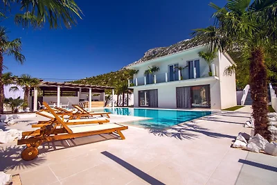 VILLA KARIBIK