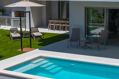 NEW! Seaview Villa Morettina