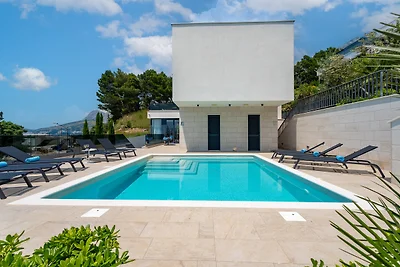 Villa Petra,Meerblick,Pool,max.10P.