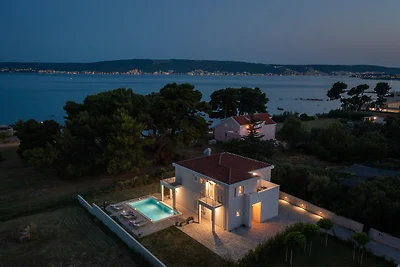Buchen Sie Ihren Aufenthalt noch heute und genießen Sie die ruhige Schönheit dieser außergewöhnlichen Strandvilla Buchen Sie Ihren Aufenthalt noch heute und genießen Sie die ruhige Schönheit dieser außergewöhnlichen Strandvilla