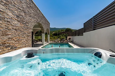 Villa EDEN mit beheiztem Pool