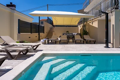 Seaview Villa Diamond