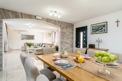 Villa Lugareva 52 sqm private pool