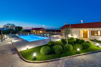 Promina Luxury Villa