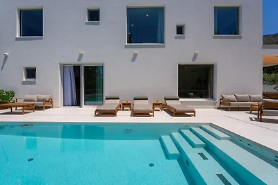 NEW! Seaview Villa C