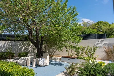 NEW! Villa Island Pearl