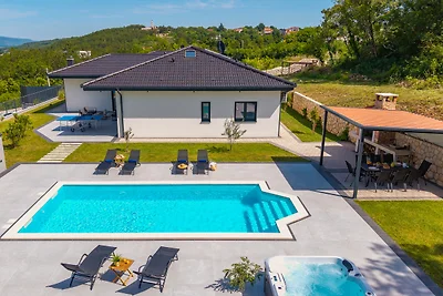 NEU! Villa Lauret mit beheiztem Poo