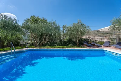 Villa Vultana con piscina privata