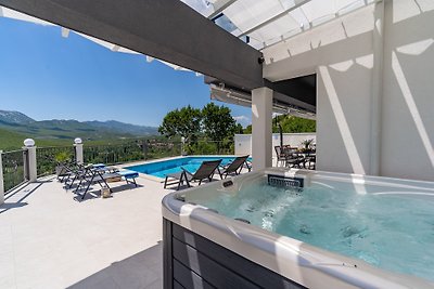 Villa Neda Heated Pool, Hot-tub