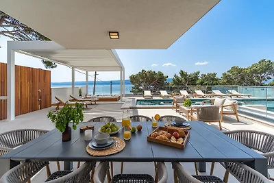 NEU! Villa Bava 10m vom Meer entfer