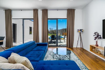Neu! Villa Mir mit privatem Pool