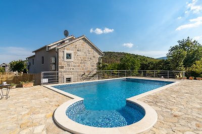 Villa Lugareva 52 m² privater Pool