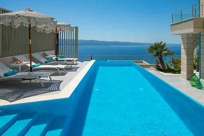 Neu! Casa GÈNI mit beheiztem Pool