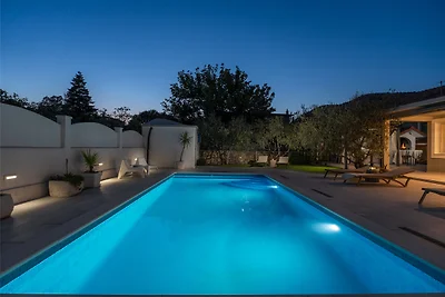 Villa Tugarka mit Pool, max. 6Pers.