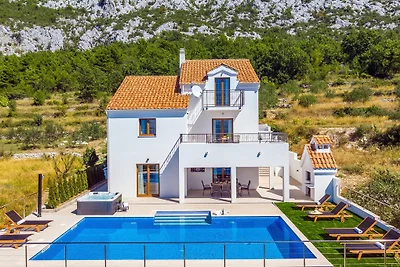 Villa Flora