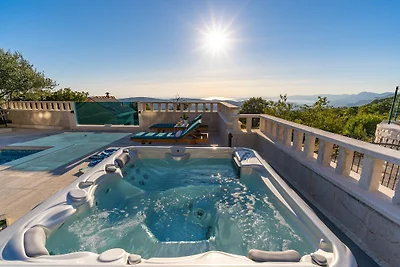 VILLA Runje con piscina riscaldata