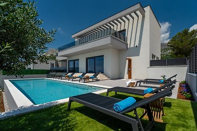 NEUE Villa Festung, privater Pool