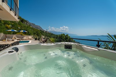 Villa Matea mit pool und Meerblick