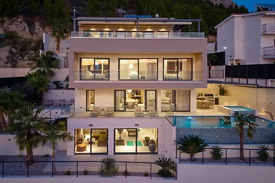 Villa Million Dreams