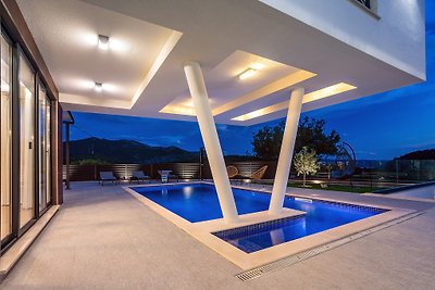 New and stylish Villa Bruna