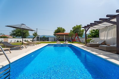 Villa Anja mit beheiztem Pool