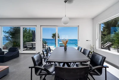 NEW! Seaview Villa ABA