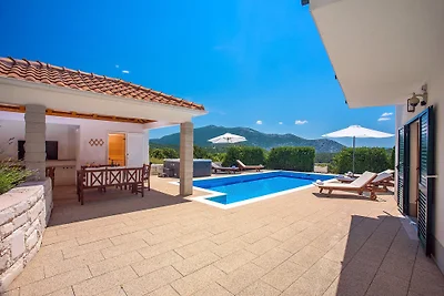 Villa Calma mit beheiztem Pool