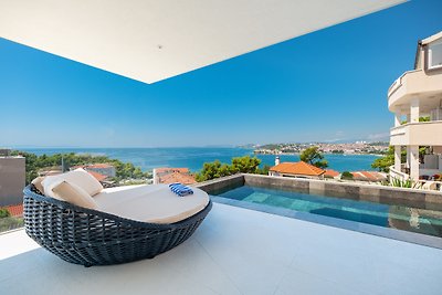 NEW! Superb Villa Meliora