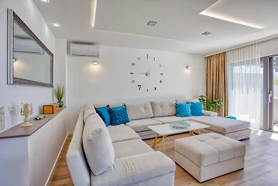 LUXURY VILLA PARADISE in Duće