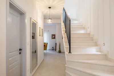 Das Erdgeschoss der Villa Pensa ist eine stilvolle Oase Das Erdgeschoss der Villa Pensa ist eine stilvolle Oase