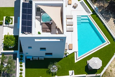 NEW! Seaview Villa C