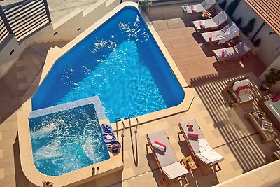 Luxus VILLA BANE beheizter Pool