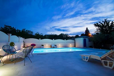 Villa Tugarka mit Pool, max. 6Pers.