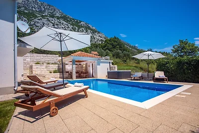 Villa Calma mit beheiztem Pool