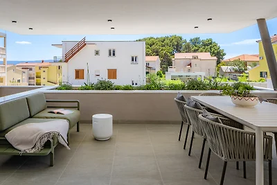 NEW! Villa Siete