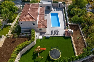 NEW! Stylish Villa Neven with pool
