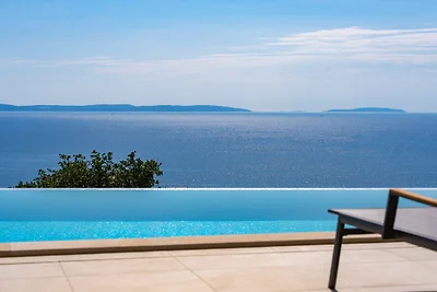 NEW! Seaview Villa Allure