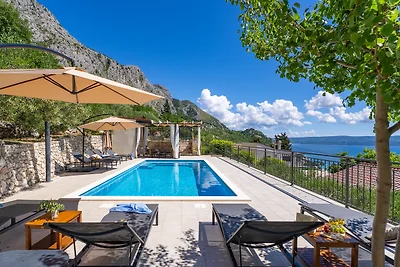 VILLA B2B mit beheiztem privat Pool