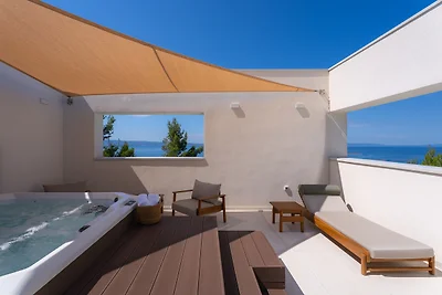 NEW! Seaview Villa C