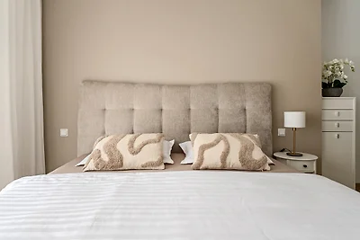 New! Villa Ellamar