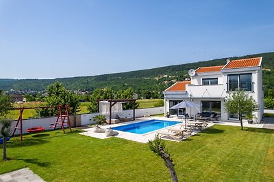 Villa Anja mit beheiztem Pool