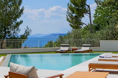 NEW! Seaview Villa C