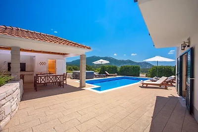 Villa Calma mit beheiztem Pool