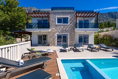 Villa Mirna, View & Pool Sea