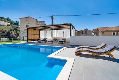 Villa Hill mit privatem Pool