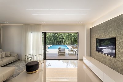 Villa VENTURA mit beheiztem Pool