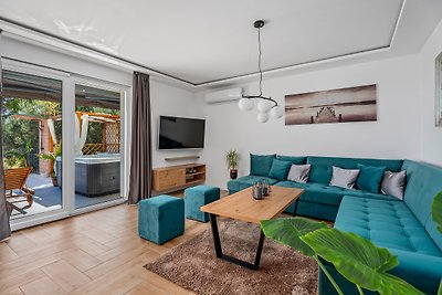 Villa Lea mit 4 Schlafzimmern