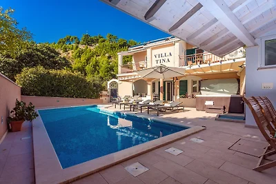 Villa Tina