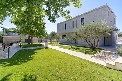 NEW! Stylish Villa Neven with pool