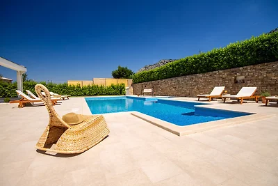 VILLA DELMATI-Tennispl.,Pool,12 Per